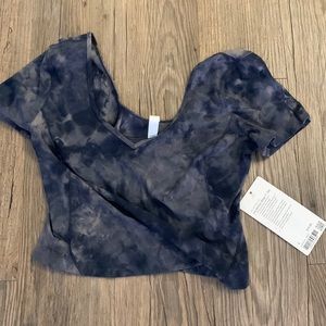 NWT lululemon cropped tee
